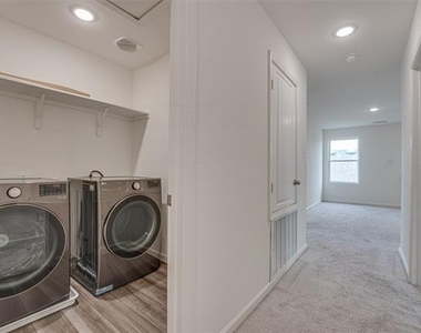 767 Camden Drive - Photo Thumbnail 25