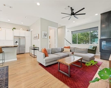 2630 Calvin Street - Photo Thumbnail 4