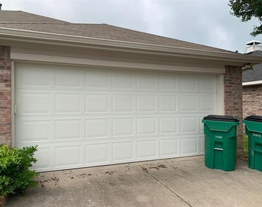 2805 Hawthorne Lane - Photo Thumbnail 17