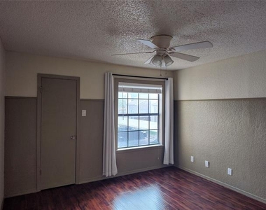 4748 Old Bent Tree Lane - Photo Thumbnail 13