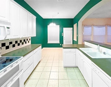 2712 Hereford Road - Photo Thumbnail 18