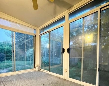2712 Hereford Road - Photo Thumbnail 34