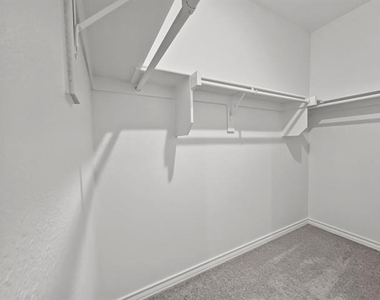 664 Jupe Way - Photo Thumbnail 24