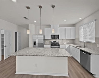 664 Jupe Way - Photo Thumbnail 18
