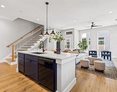 4709 Virginia Avenue - Photo Thumbnail 13