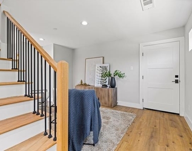 4709 Virginia Avenue - Photo Thumbnail 3