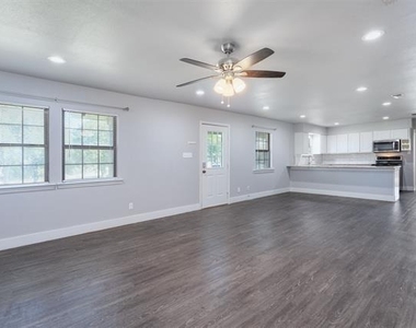 5036 Westway Drive - Photo Thumbnail 4