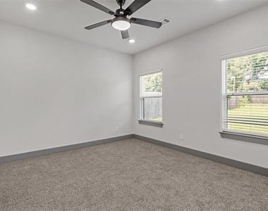405 W Hull Street - Photo Thumbnail 8