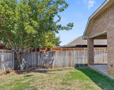 6220 Reddenson Drive - Photo Thumbnail 18