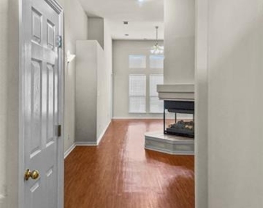 6220 Reddenson Drive - Photo Thumbnail 2