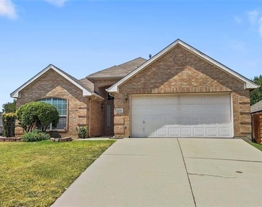 6220 Reddenson Drive - Photo Thumbnail 1