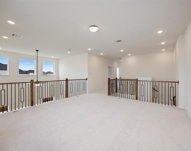 7066 Lathrop Lane - Photo Thumbnail 3