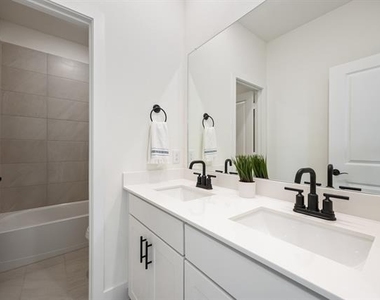 7066 Lathrop Lane - Photo Thumbnail 20