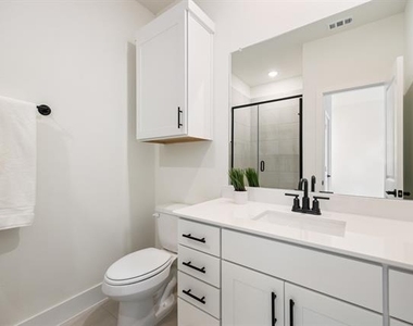 7066 Lathrop Lane - Photo Thumbnail 21