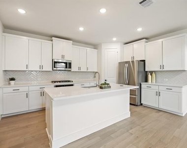 7066 Lathrop Lane - Photo Thumbnail 8