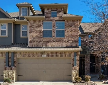916 Brookville Court - Photo Thumbnail 1