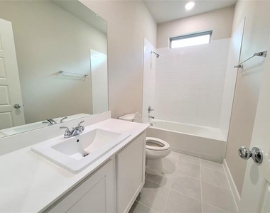 3619 Chambers Drive - Photo Thumbnail 7