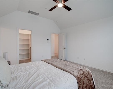 1322 Whipsaw Trail - Photo Thumbnail 13