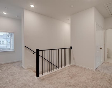1322 Whipsaw Trail - Photo Thumbnail 15