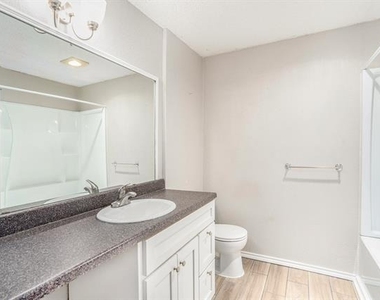 3301 Aurora Street - Photo Thumbnail 18