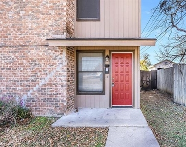 3301 Aurora Street - Photo Thumbnail 1