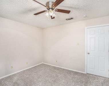 3301 Aurora Street - Photo Thumbnail 16