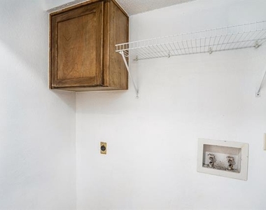3301 Aurora Street - Photo Thumbnail 13