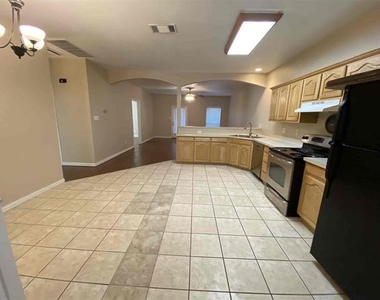 300 E Main Street - Photo Thumbnail 10