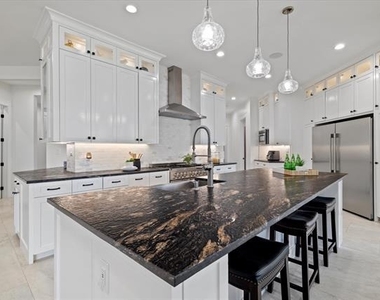 8791 Southern Shore Court - Photo Thumbnail 10