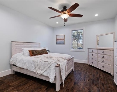8791 Southern Shore Court - Photo Thumbnail 31