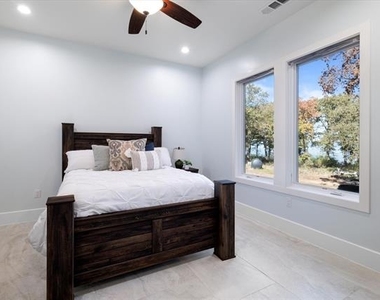 8791 Southern Shore Court - Photo Thumbnail 20