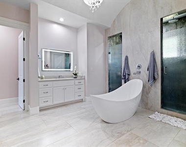 8791 Southern Shore Court - Photo Thumbnail 28
