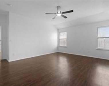 2821 Shelduck Drive - Photo Thumbnail 6