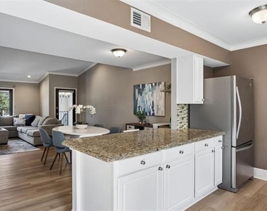 7730 Meadow Road - Photo Thumbnail 2