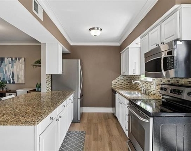 7730 Meadow Road - Photo Thumbnail 5