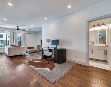 712 Rainwater Road - Photo Thumbnail 11