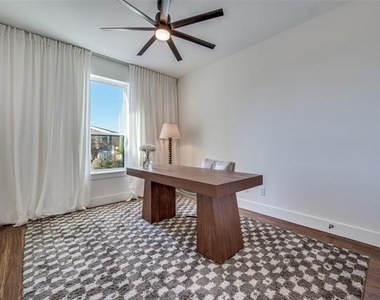 712 Rainwater Road - Photo Thumbnail 15