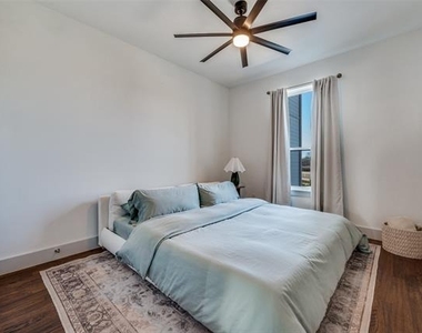 712 Rainwater Road - Photo Thumbnail 16