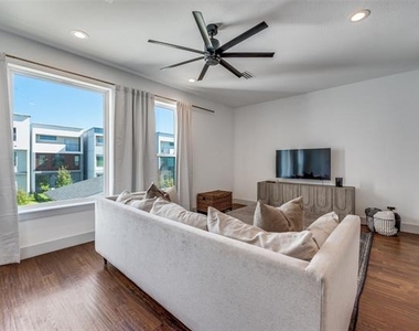 712 Rainwater Road - Photo Thumbnail 13