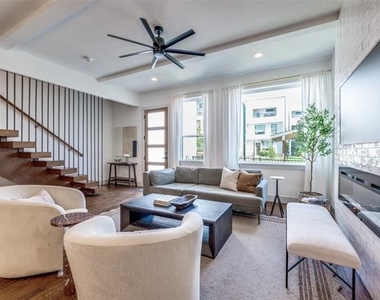 712 Rainwater Road - Photo Thumbnail 5