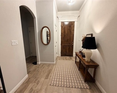 4007 Gallivant Drive - Photo Thumbnail 2