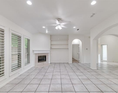 1131 Indy Court - Photo Thumbnail 8