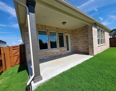 4516 Hammerstein Boulevard - Photo Thumbnail 19