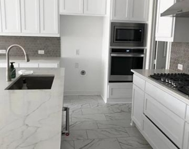4516 Hammerstein Boulevard - Photo Thumbnail 13