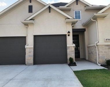 4516 Hammerstein Boulevard - Photo Thumbnail 2