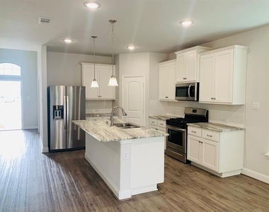 7804 Cottonwood Drive - Photo Thumbnail 5