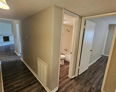 3937 O Hare Drive - Photo Thumbnail 21