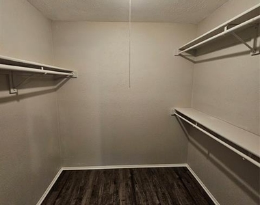 3937 O Hare Drive - Photo Thumbnail 19