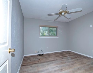 3201 Christie Circle - Photo Thumbnail 25