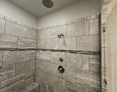 988 Shadyside Lane - Photo Thumbnail 28